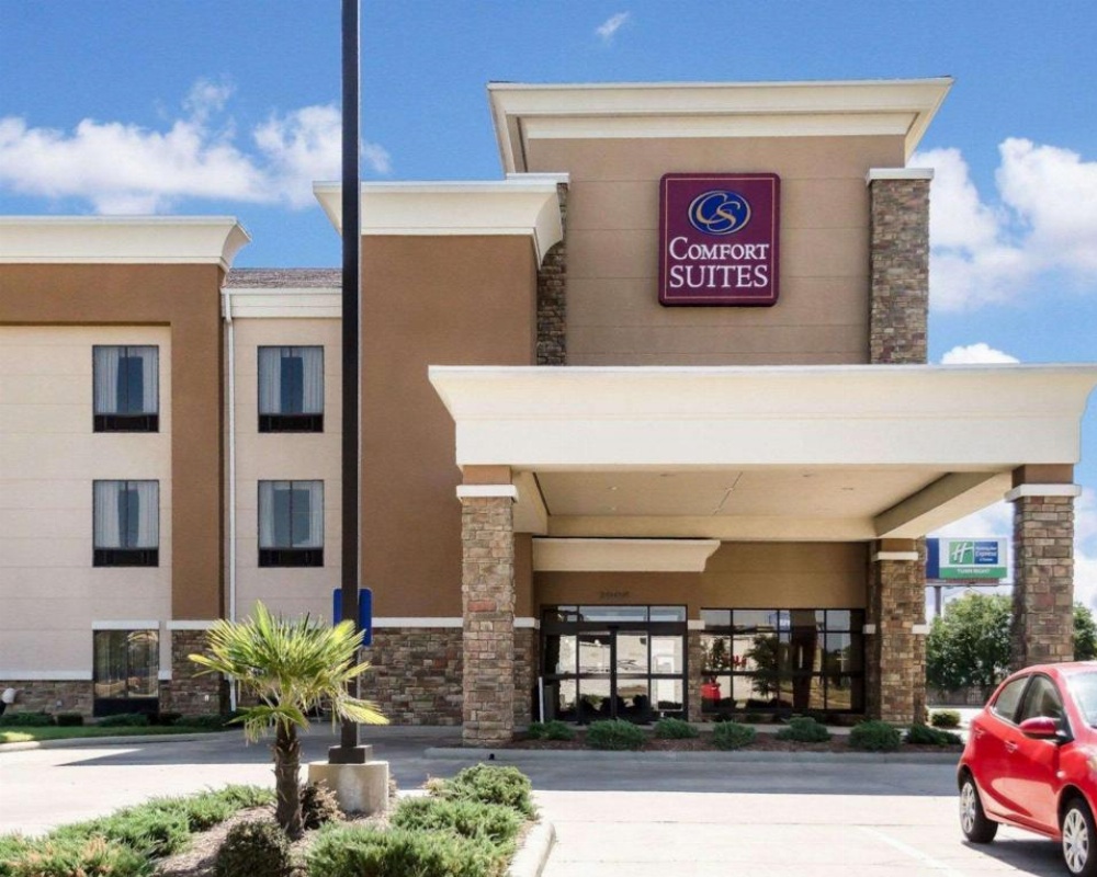 Comfort Suites Greenwood Image 31