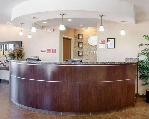 Comfort Suites Greenwood image 32